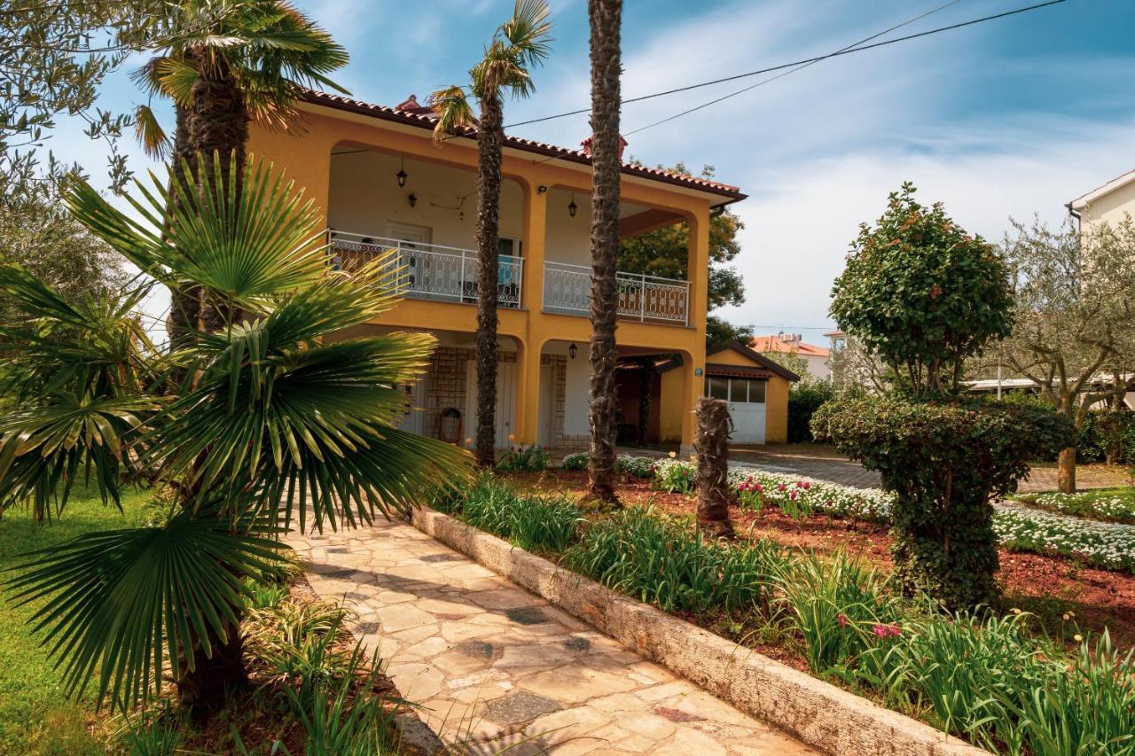 Apartment Villa Olga Porec Exterior photo