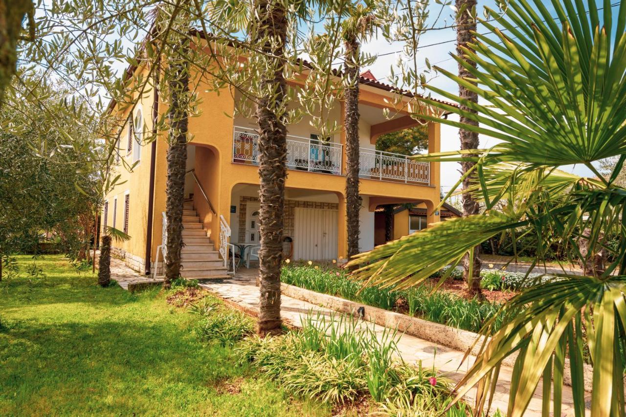 Apartment Villa Olga Porec Exterior photo